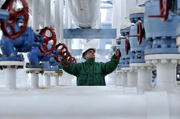 The two energy conferences will focus on how best to transit natural gas from Asia to markets in Europe.